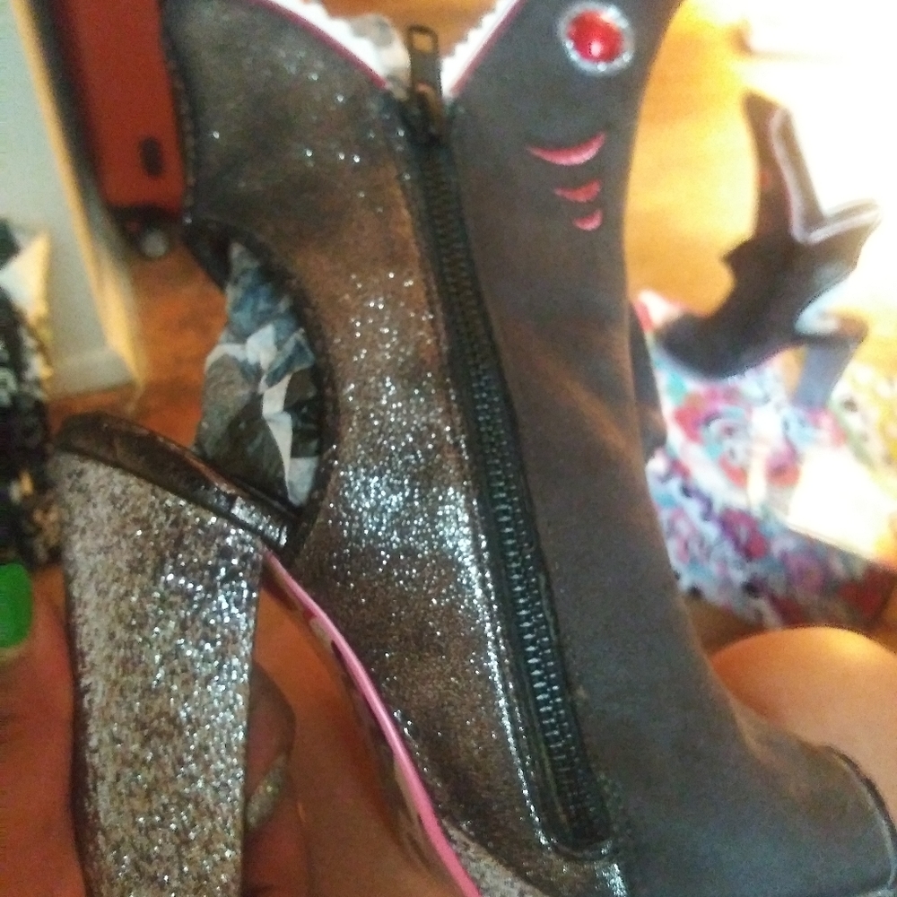 Irregular Choice bite boot